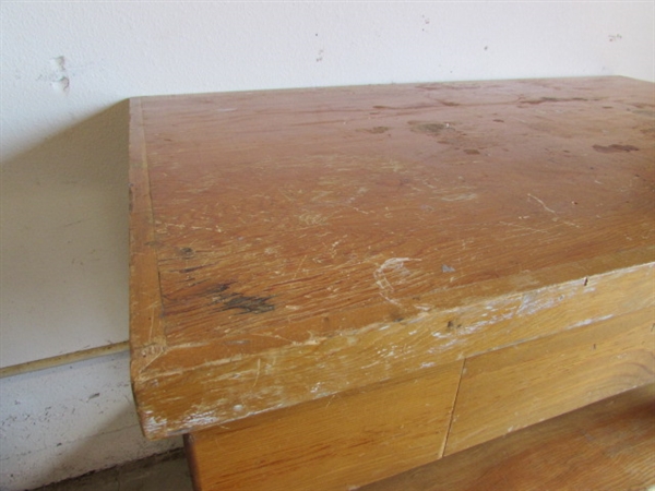 STURDY SHOP WORK TABLE W/DRAWER