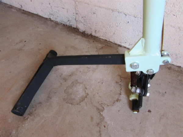 BRUSH GRUBBER & MANTIS HEDGE TRIMMER ATTACHMENT
