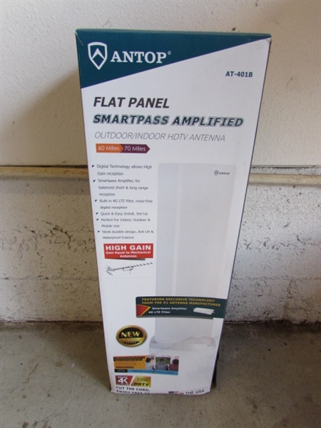 ANTOP FLAT PANEL OUTDOOR/INDOOR HDTV ANTENNA