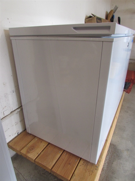 GE CHEST FREEZER