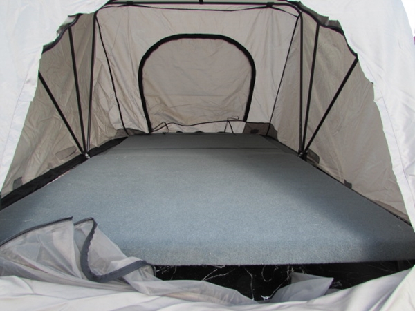 TENTRAX BOULEVARD TENT TRAILER *RESERVE*