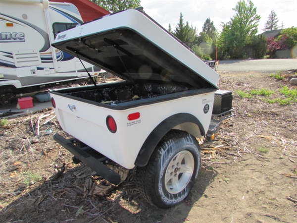 TENTRAX BOULEVARD TENT TRAILER *RESERVE*