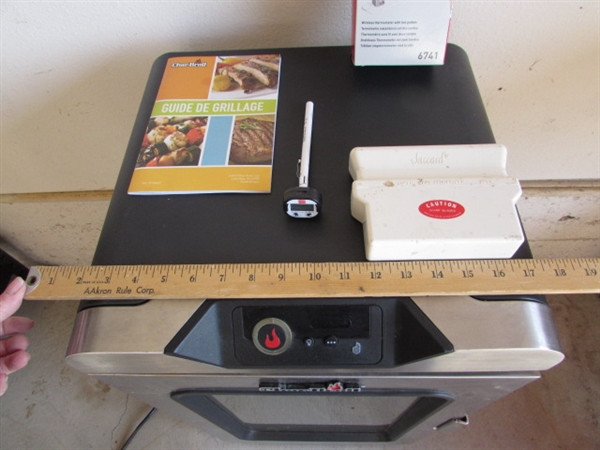 CHAR-BROIL ELECTRIC SMOKER