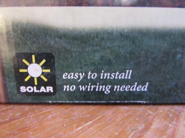 SOLAR HOUSE MARKER