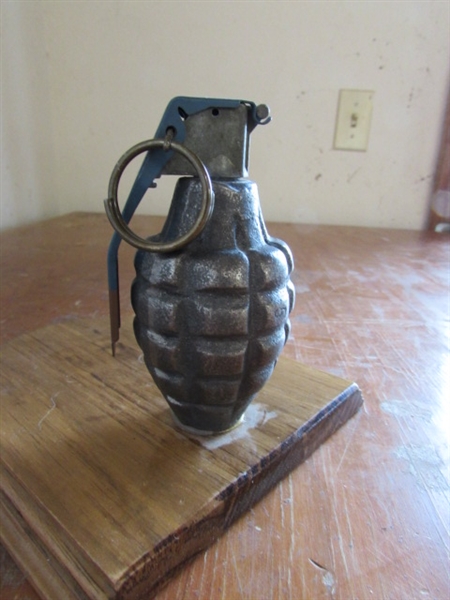 2 STUN GUNS AND GRENADE WALL HOOK