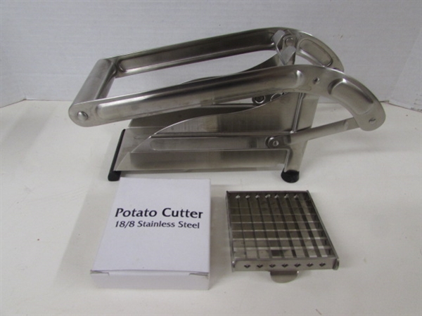 PRESTO ELECTRIC DEEP FRYER AND POTATO SLICER