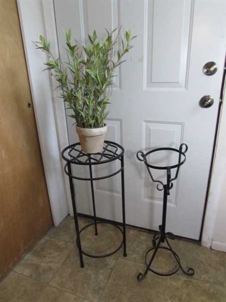 PLANT STANDS AND FAUX PLANT