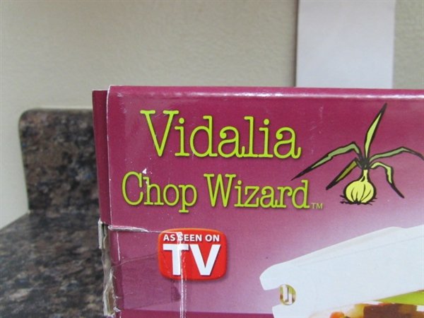 VIDALIA CHOP WIZARD, GRATER AND NUT CHOPPERS