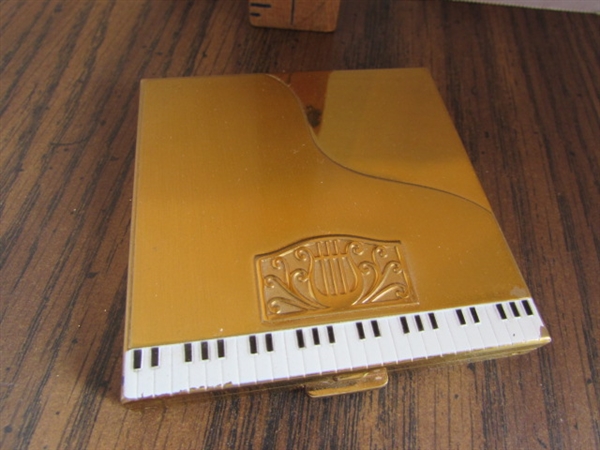MINIATURE GOLD TONE PIANOS