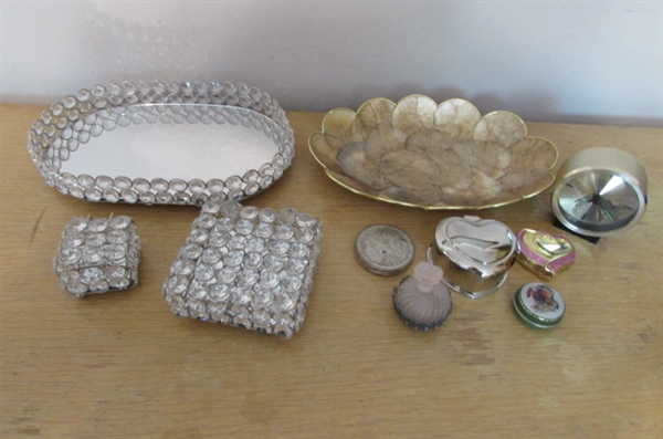 DRESSER TRAYS & COMPACTS