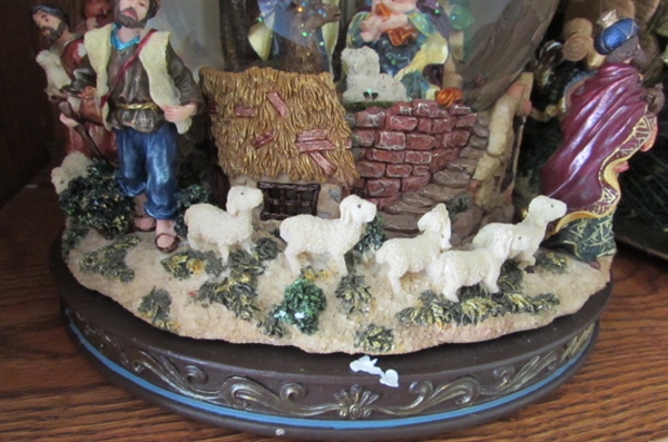 LARGE SNOW GLOBE MUSIC BOX AND HORN W/ANGEL