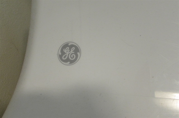 GE LARGE CAPACITY ELECTRIC DRYER