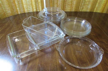 CLEAR PYREX PIE AND BAKING DISHES