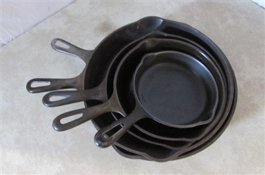 5 CAST IRON FRYING PANS