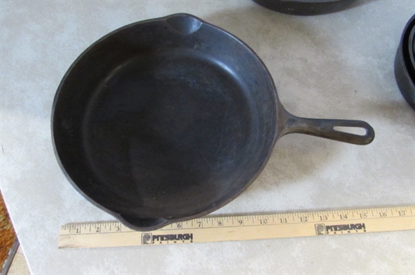 5 CAST IRON FRYING PANS