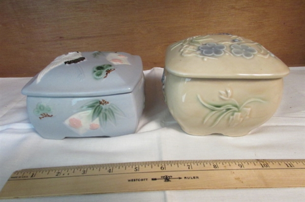 PAIR OF JAPANESE THEMED TRINKET BOXES