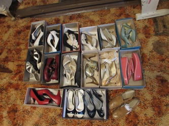 16 PAIR OF VINTAGE DRESS SHOES - SIZES 2-4