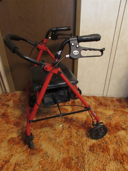DRIVE ROLLING WALKER WITH SEAT
