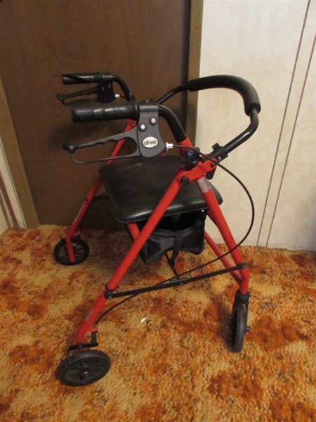 DRIVE ROLLING WALKER WITH SEAT