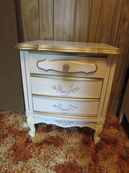 VINTAGE FRENCH PROVINCIAL 2-DRAWER NIGHT STAND