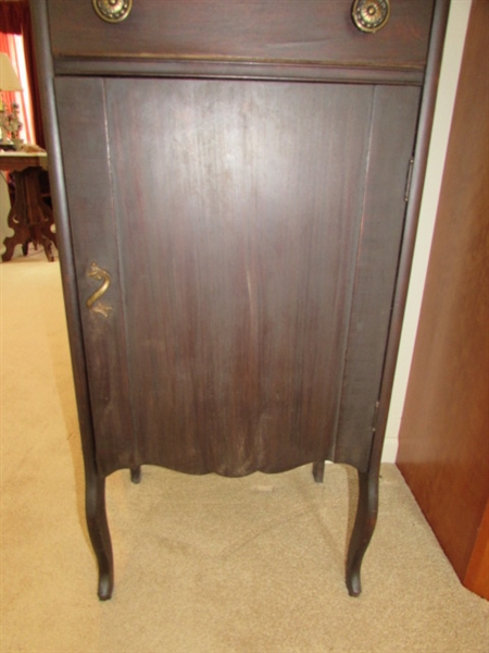 ANTIQUE WOODEN RECORD CABINET