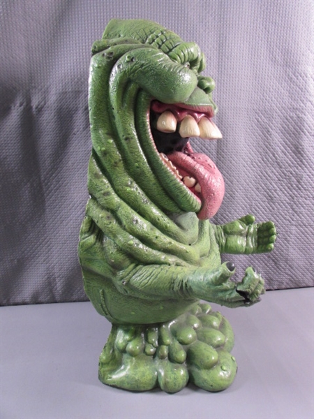 WHO YOU GONNA CALL? GHOSTBUSTERS OR SLIMER?