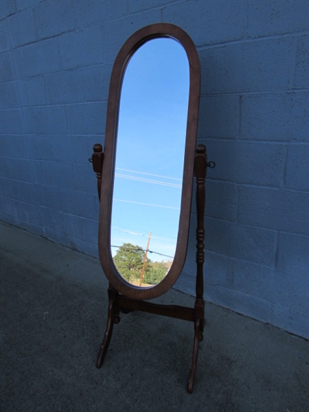 FREE STANDING OVAL MIRROR