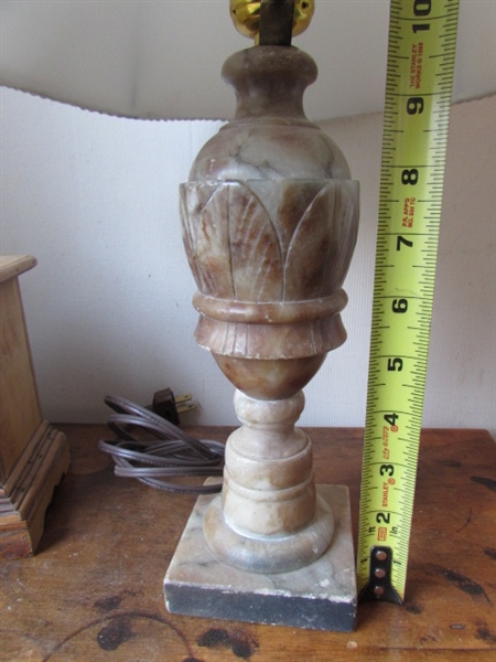 CARVED STONE TABLE LAMP & CLOCK
