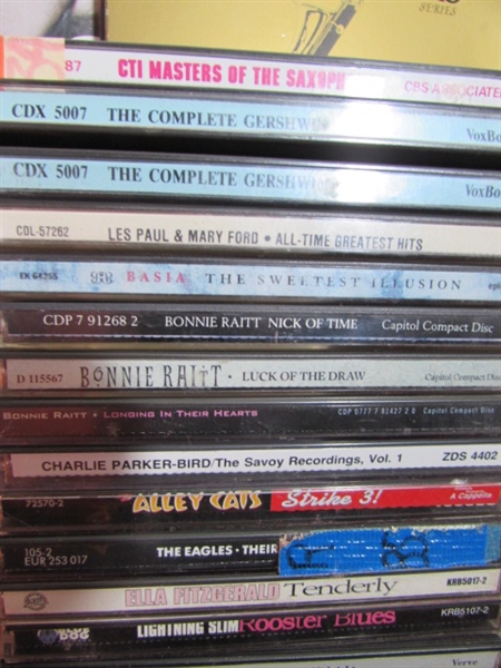 LARGE COLLECTION OF CDS