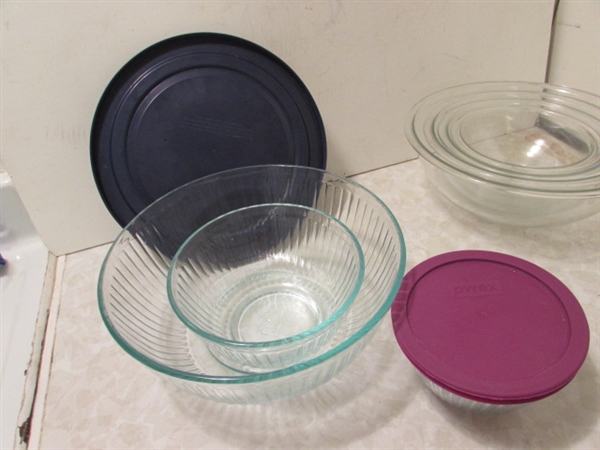 MIXING BOWLS & PIE PLATES