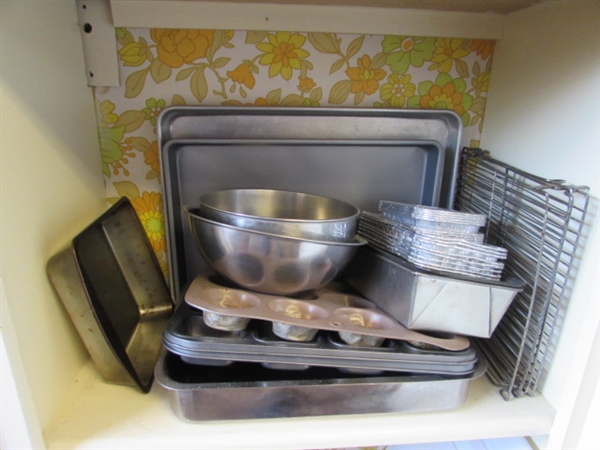 COOKIE SHEETS, MUFFIN TINS, BREAD PANS & MORE