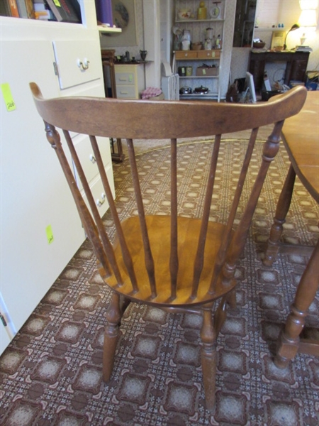VINTAGE MAPLE DINING TABLE & CHAIRS