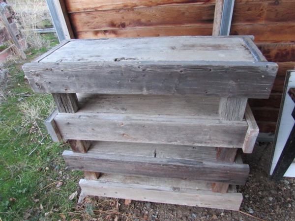 RUSTIC WOOD BENCHES