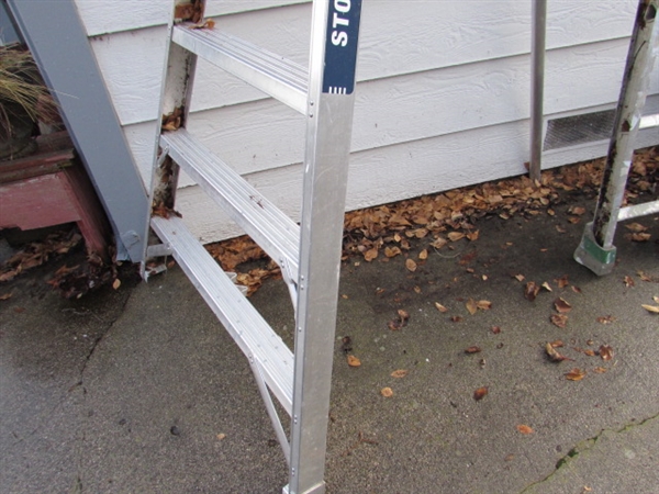 8' STOKES ORCHARD LADDER & PART OF AN EXTENSION LADDER