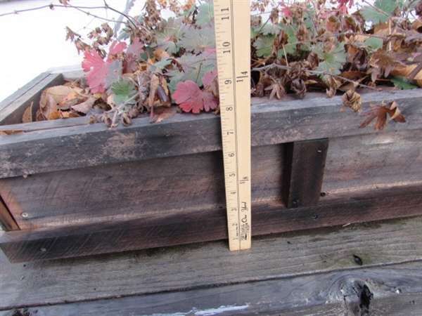 RUSTIC WOOD TABLE W/METAL LEGS/2 WOODEN PLANTERS W/PLANTS