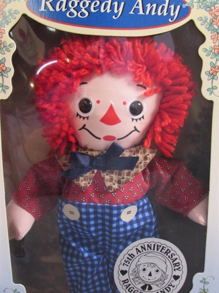 COLLECTIBLE RAGGEDY ANN & ANDY DOLLS