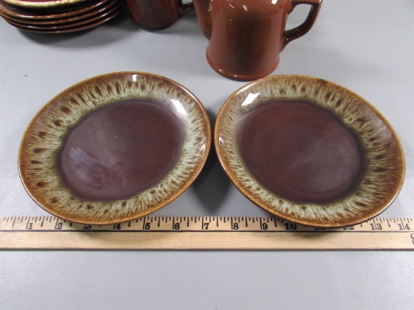 HALL, HULL & OTHER STONEWARE DISHES