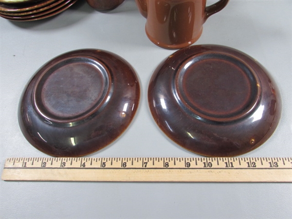 HALL, HULL & OTHER STONEWARE DISHES