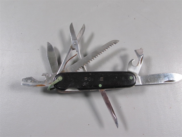 MULTI-TOOLS & POCKET KNIVES