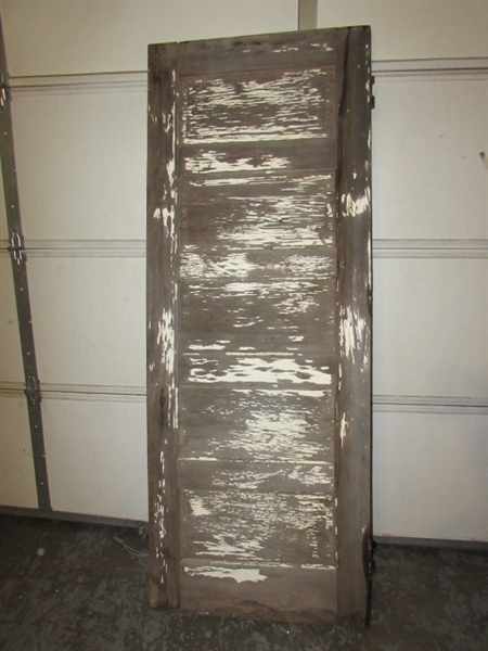 ANTIQUE SOLID WOOD DOOR