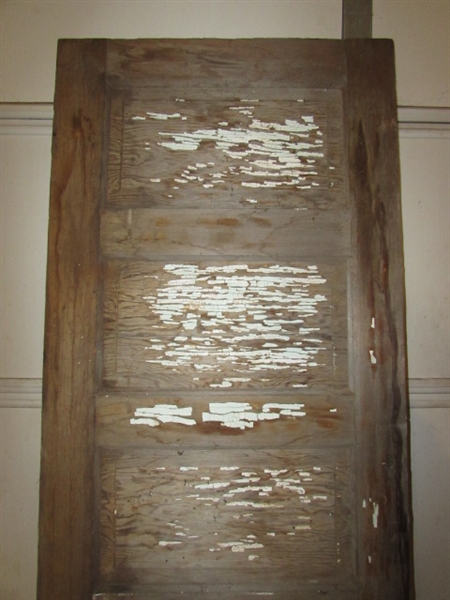 ANTIQUE SOLID WOOD DOOR