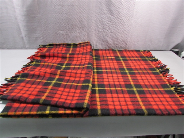 RED PLAID WOOL THROW W/FRINGE