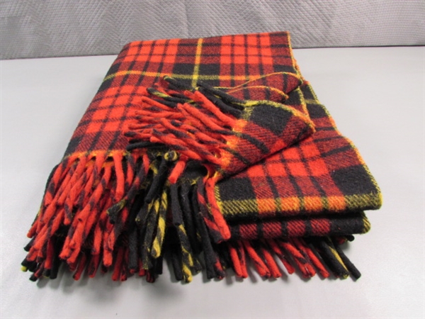 RED PLAID WOOL THROW W/FRINGE