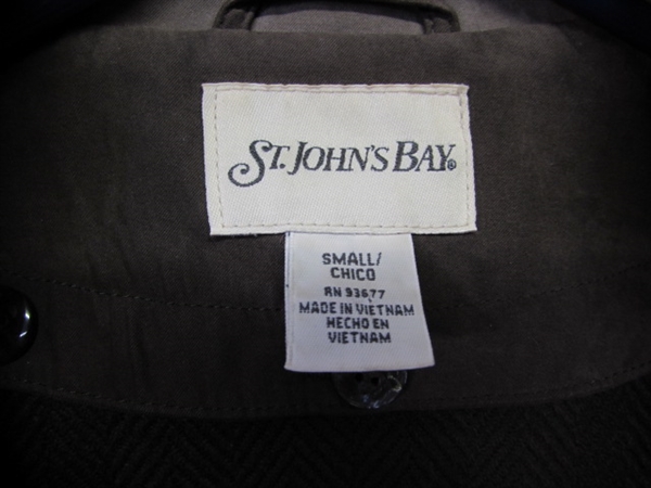 ST. JOHNS BAY LADIES SMALL COAT