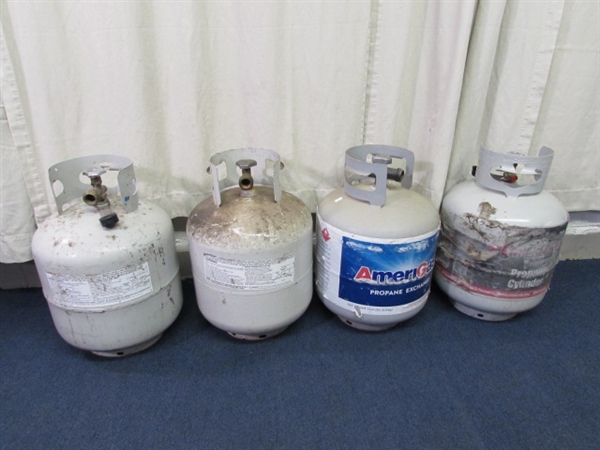 4 5-GALLON PROPANE TANKS