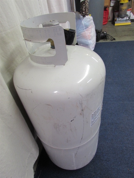 10-GALLON ??? PROPANE TANK