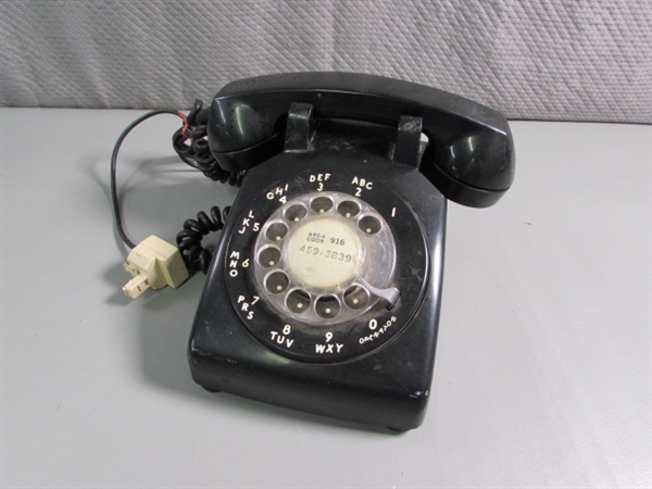 VINTAGE ROTARY DIAL TELEPHONE W/MONTAGUE PHONE NUMBER
