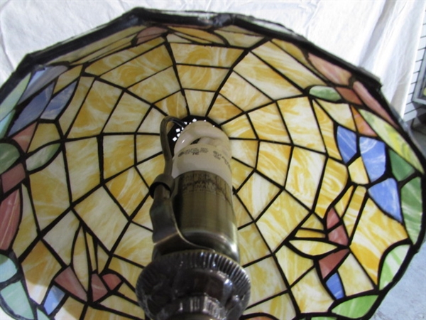 ACCENT TABLE & STAINED GLASS LAMP