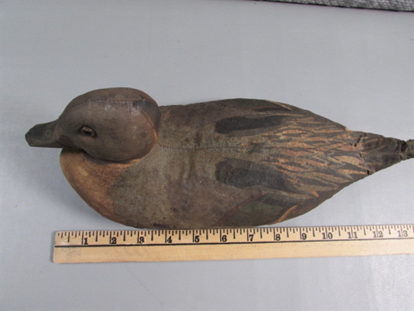 VINTAGE/ANTIQUE CANVAS DUCK DECOYS