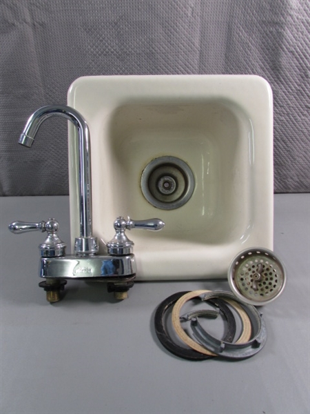 SMALL KOHLER CAST/ENAMEL ALMOND SINK W/FAUCET